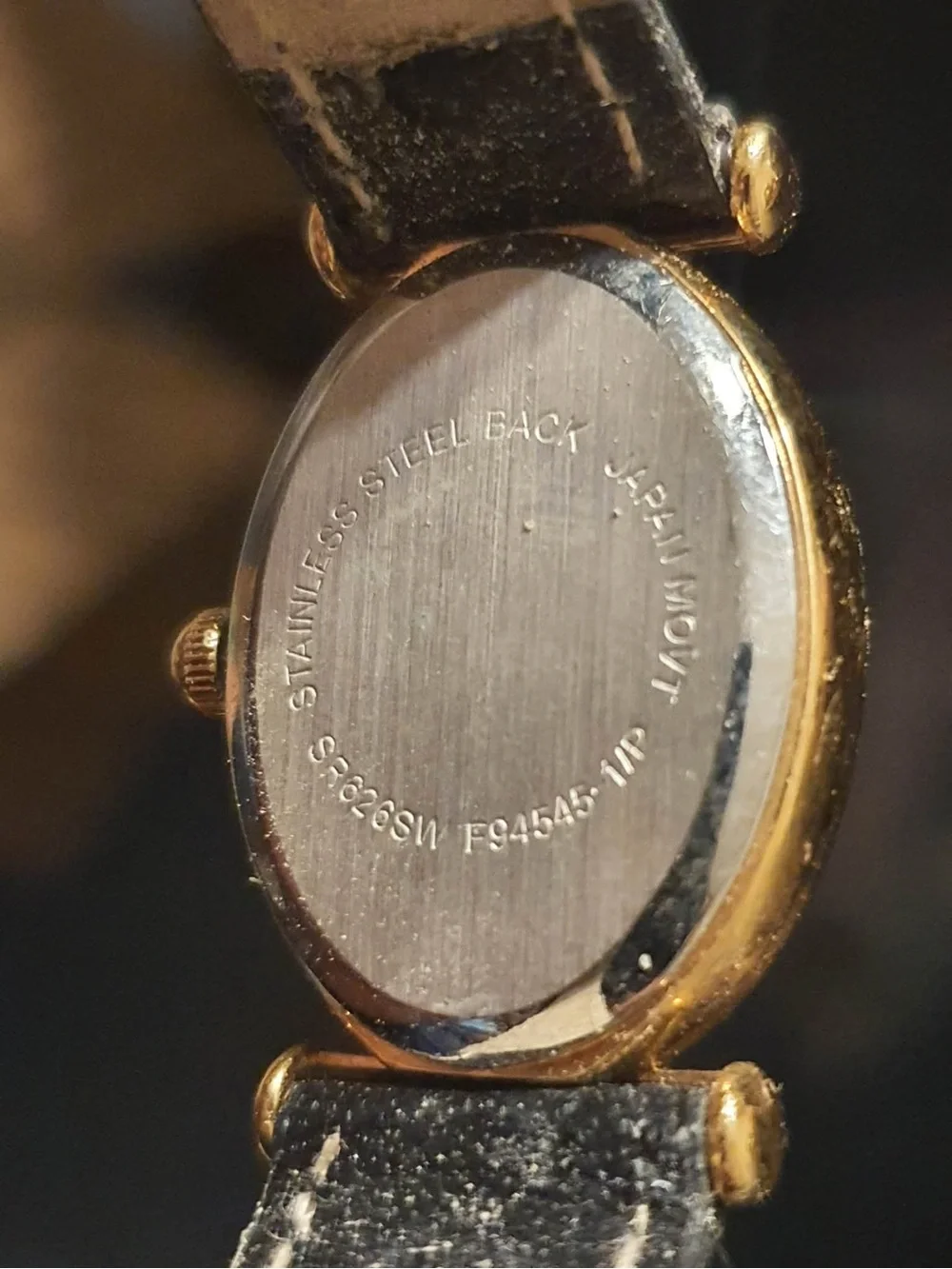 🦋10/$20🦋 Goldtone/Silver Diamond Leather Women's Watch